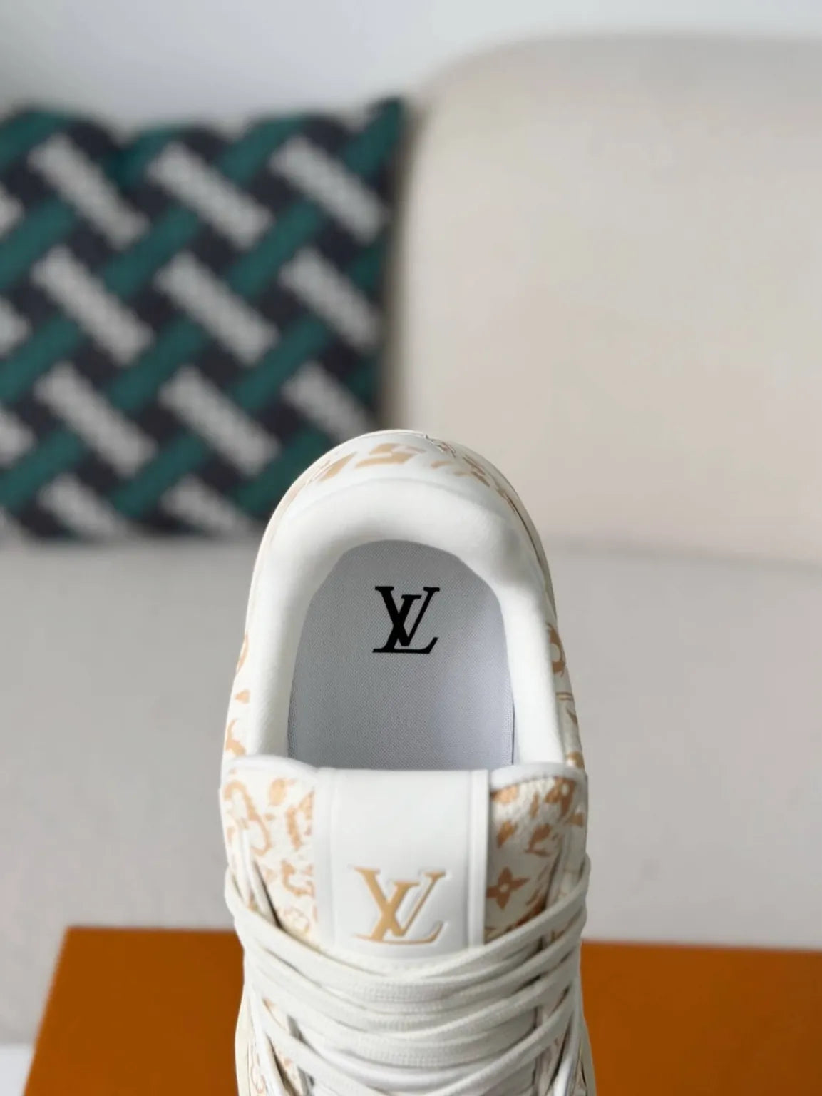 Louis Vuitton Trainer Sneaker – White & Beige Monogram Print