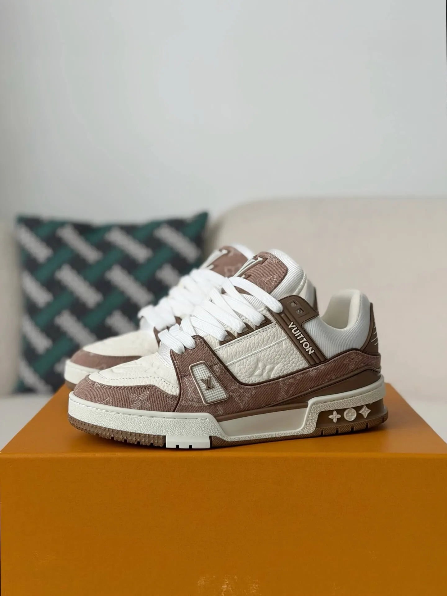 Louis Vuitton Trainer Sneaker – White & Brown Monogram Canvas
