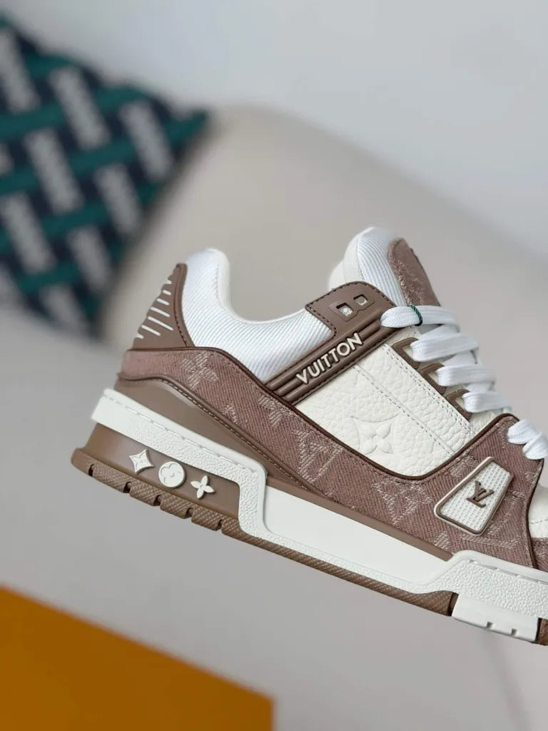 Louis Vuitton Trainer Sneaker – White & Brown Monogram Canvas