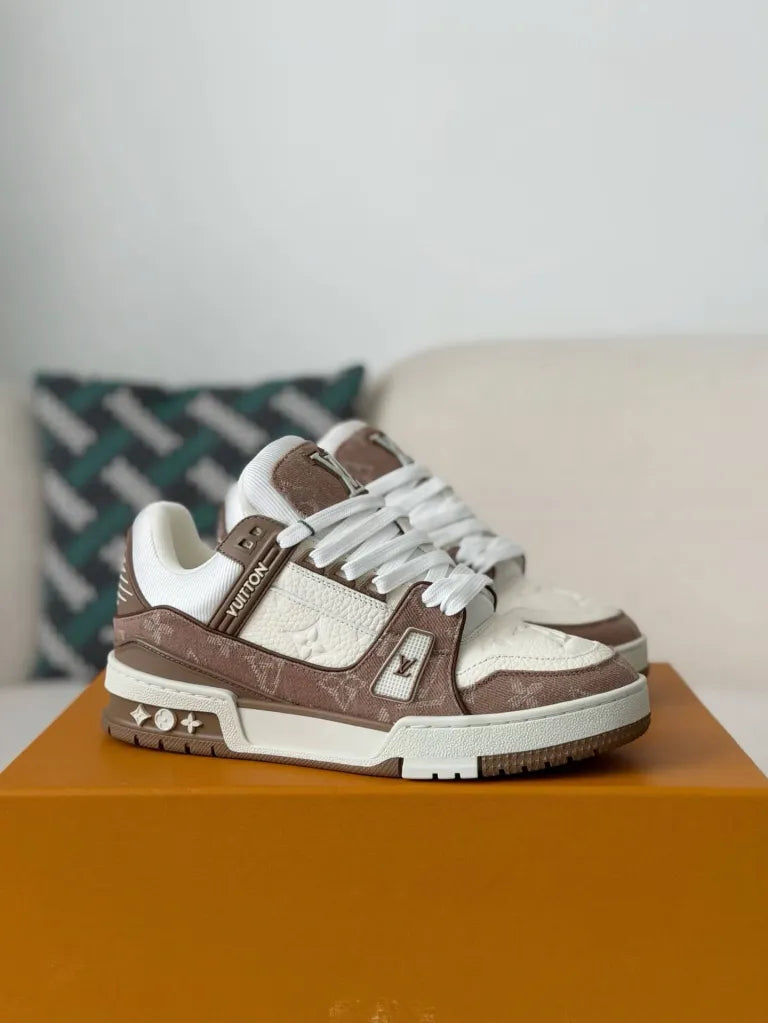 Louis Vuitton Trainer Sneaker – White & Brown Monogram Canvas