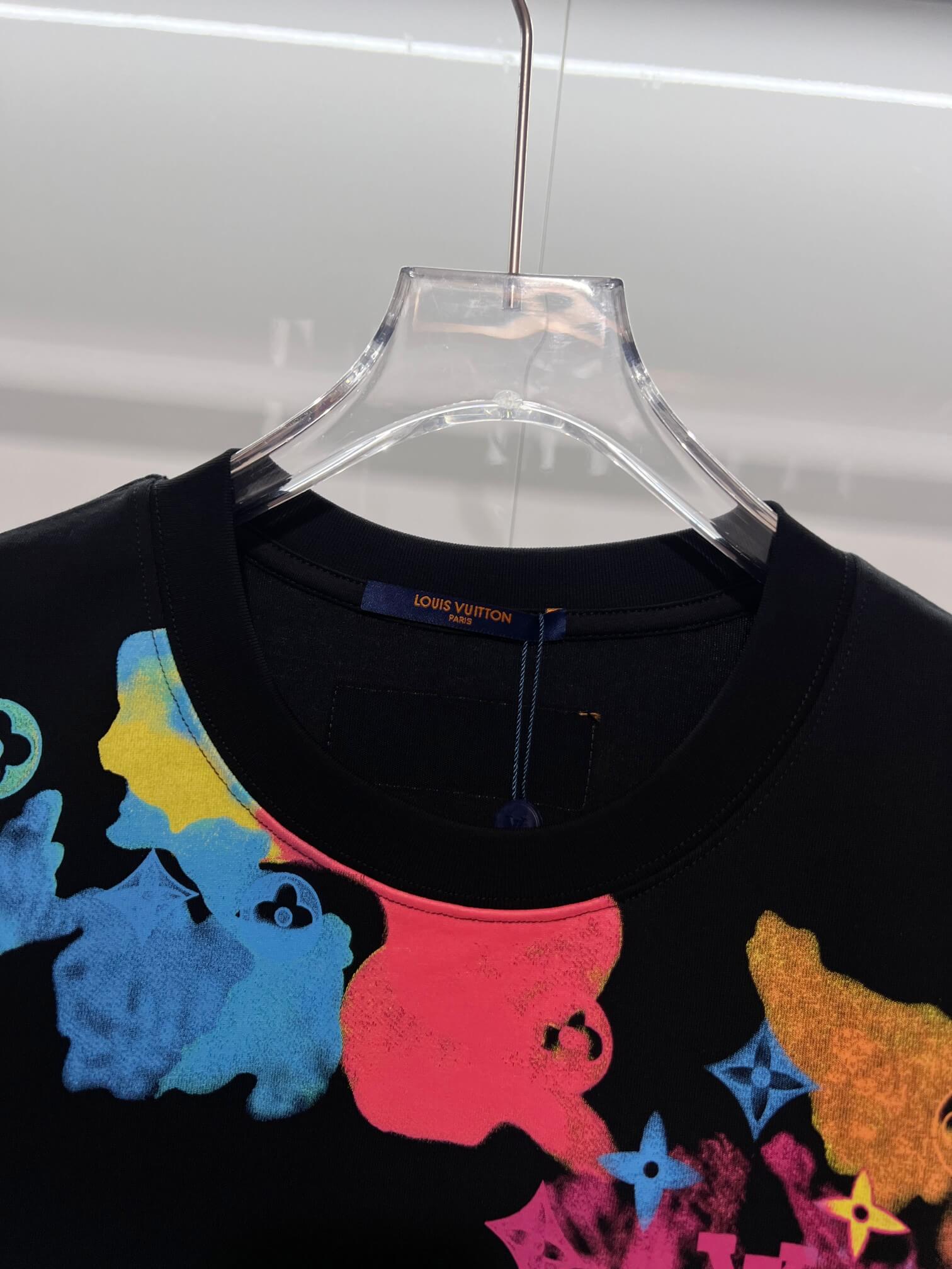 Louis Vuitton マルチカラー Tシャツ Louis Vuitton Watercolor Monogram T-Shirt – White Multicolor