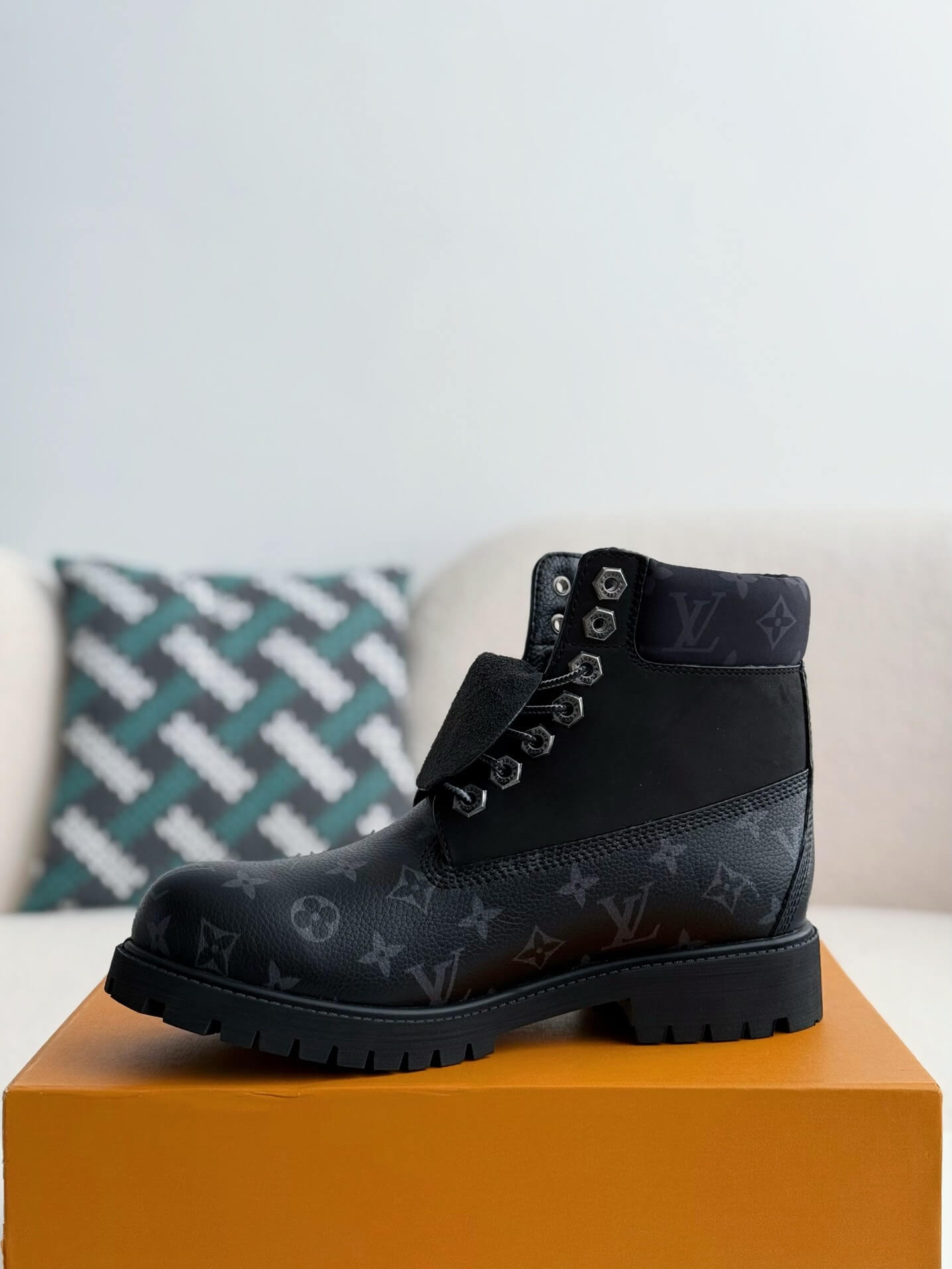 Louis Vuitton x Timberland 6-in Ankle Black Boot