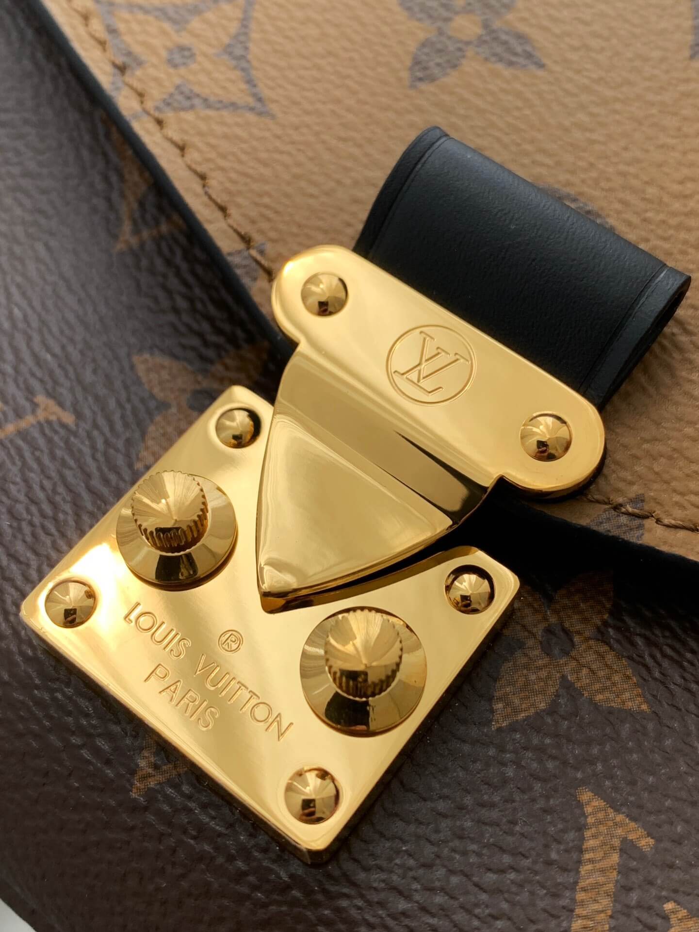 Louis Vuitton LV Bicolour Pochette Métis Monogram Reverse Handbag