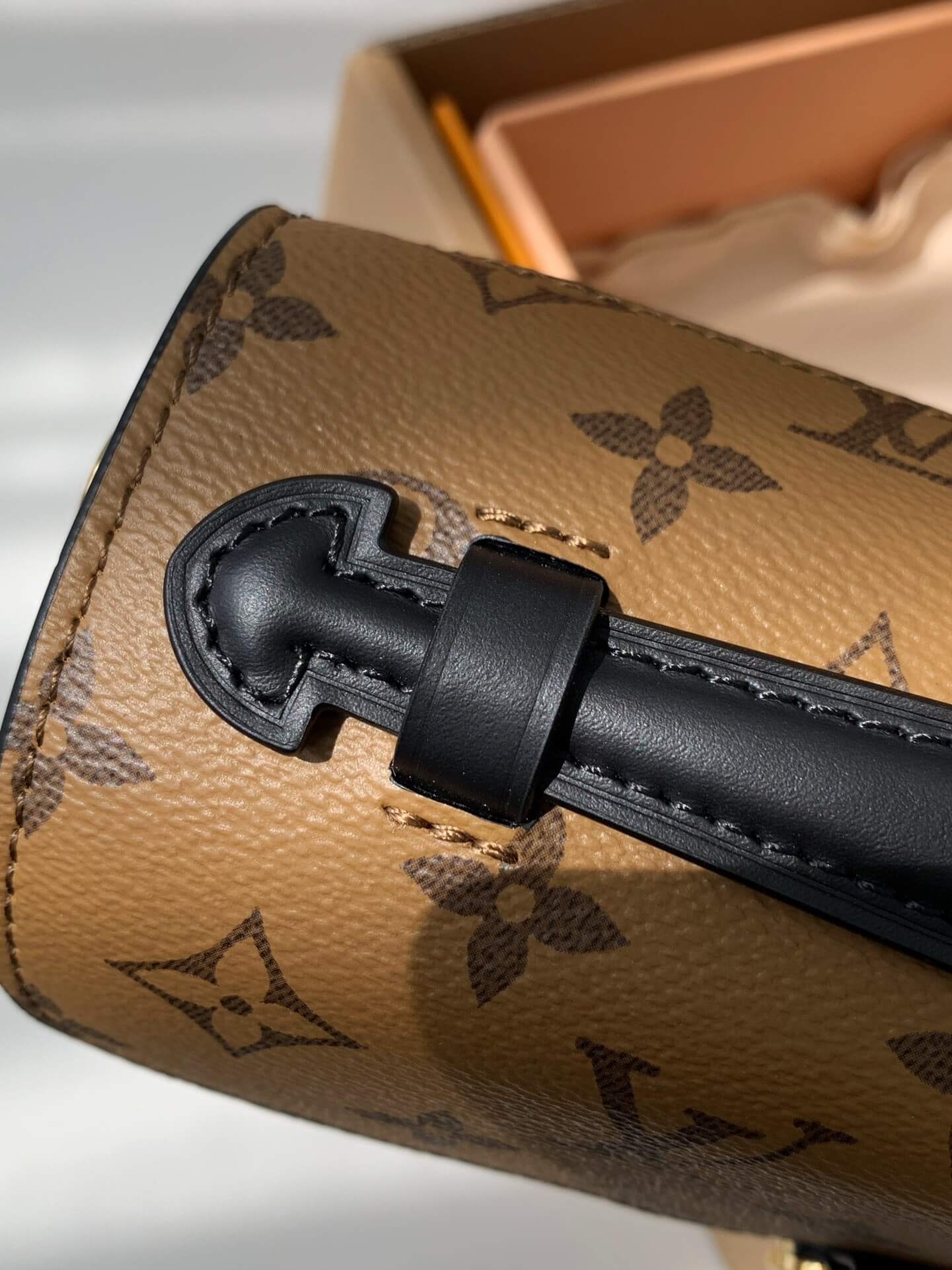 Louis Vuitton LV Bicolour Pochette Métis Monogram Reverse Handbag