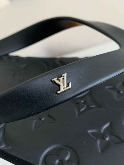 Louis Vuitton LV Monogram Flip-Flops Black  Slippers