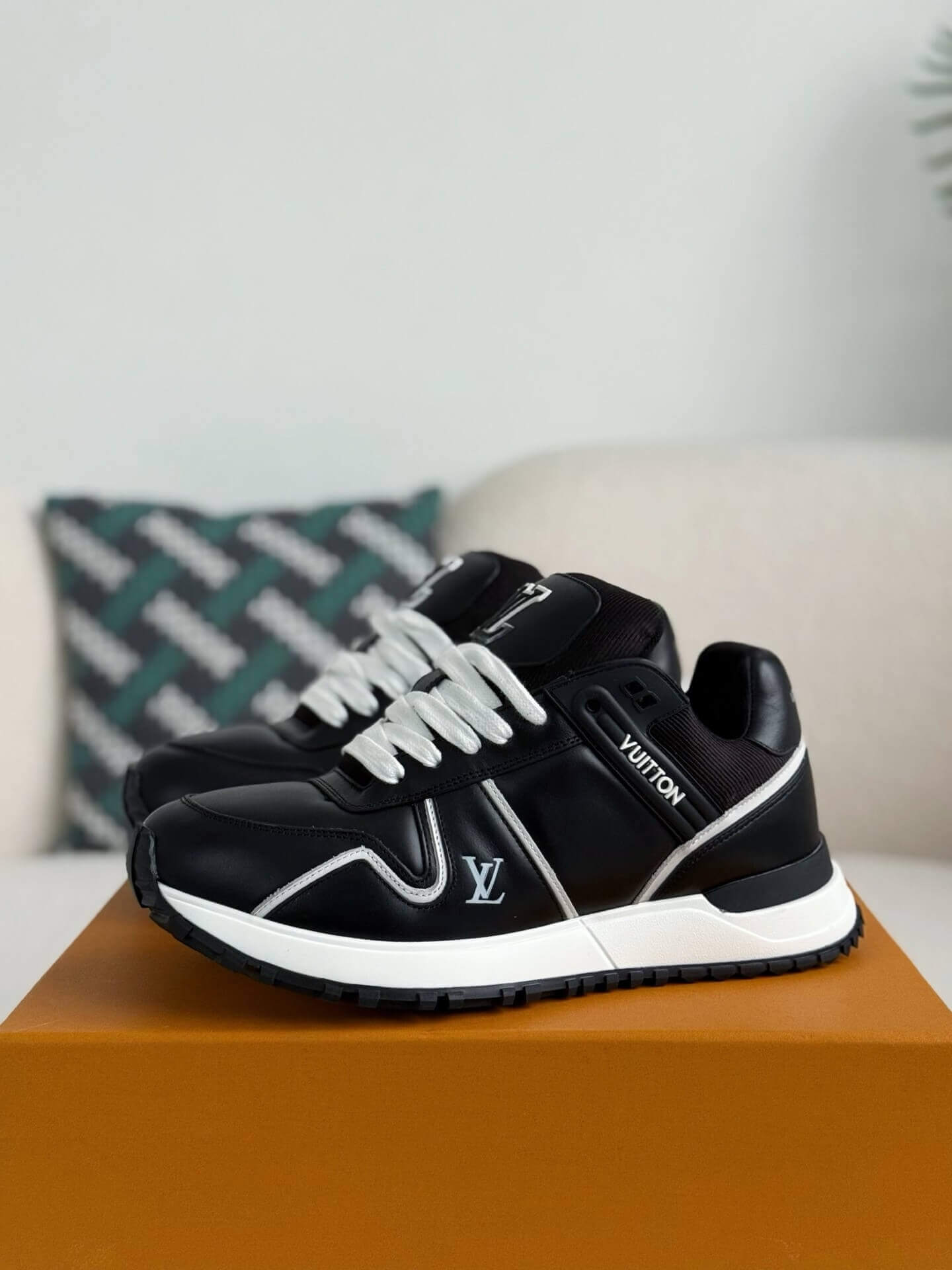 Black Run Away Maxi Sneakers