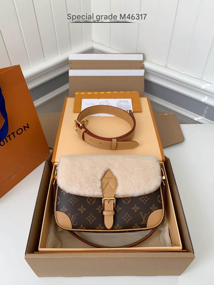Louis Vuitton Monogram Canvas Shearling Cozygram Diane Shoulder Bag