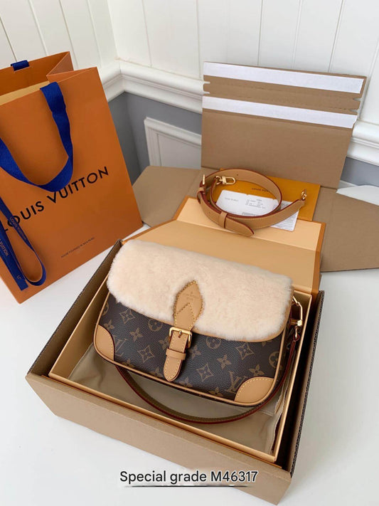 Louis Vuitton Monogram Canvas Shearling Cozygram Diane Shoulder Bag