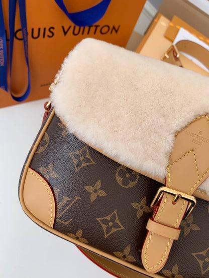 Louis Vuitton Monogram Canvas Shearling Cozygram Diane Shoulder Bag