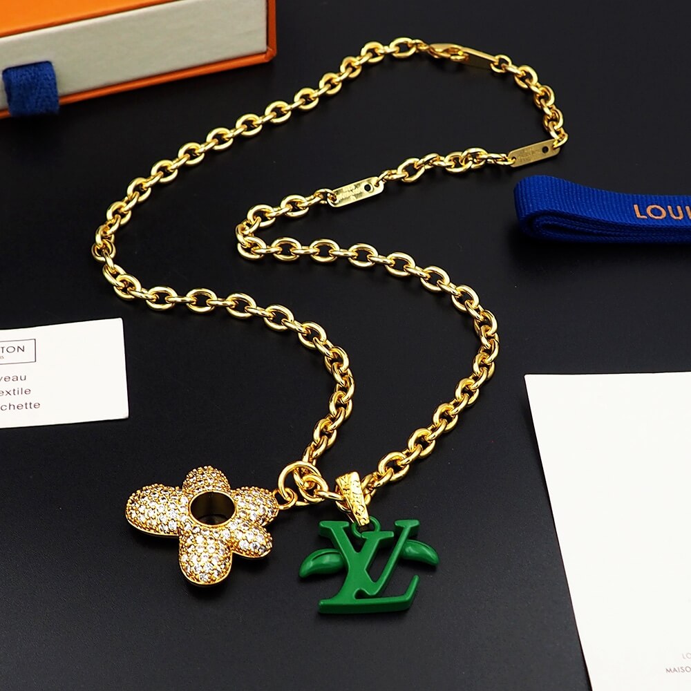 Louis Vuitton Blooming Pendant Supple Necklace