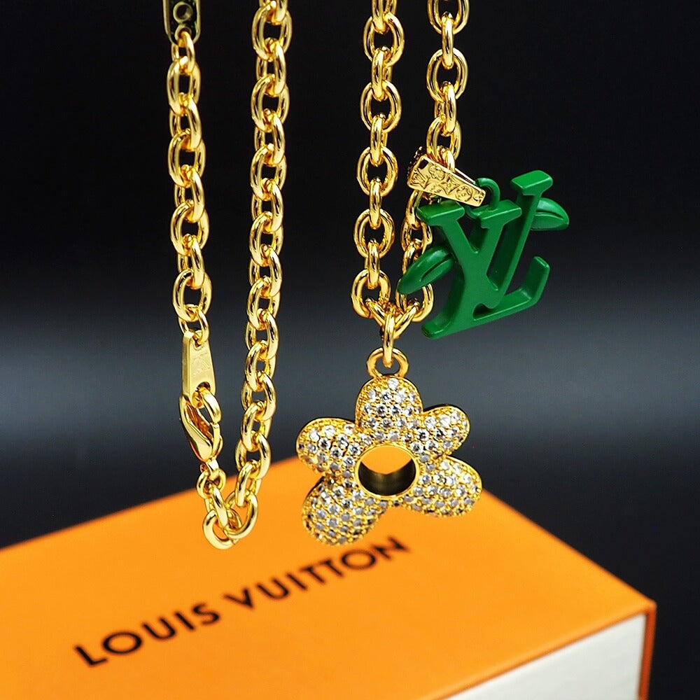 Louis Vuitton Blooming Pendant Supple Necklace