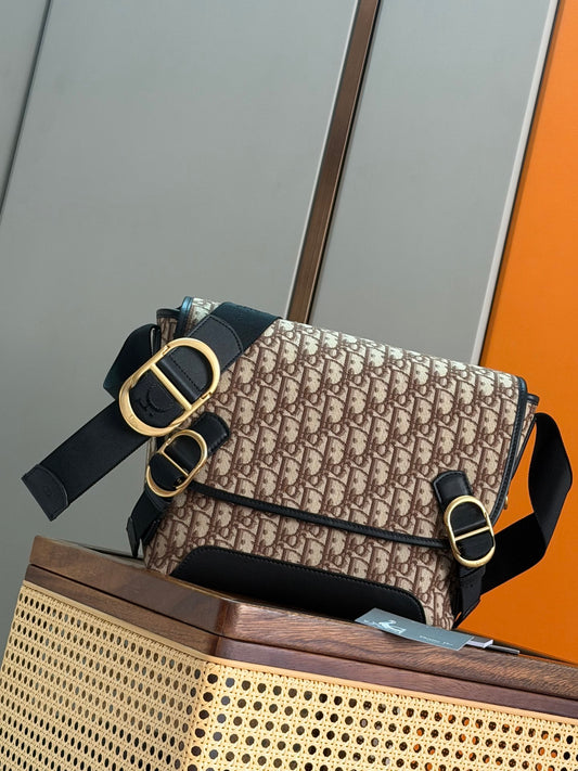 Medium Dior Jett Messenger Bag with Flap - Brown Dior Oblique Jacquard