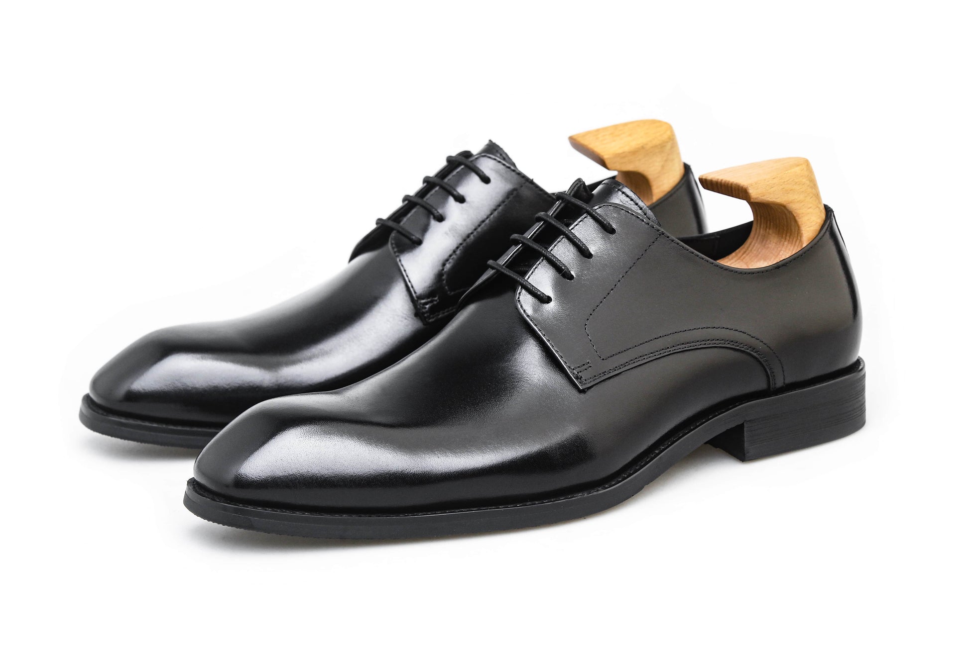 Classic Derby Shoes in a Deep Black