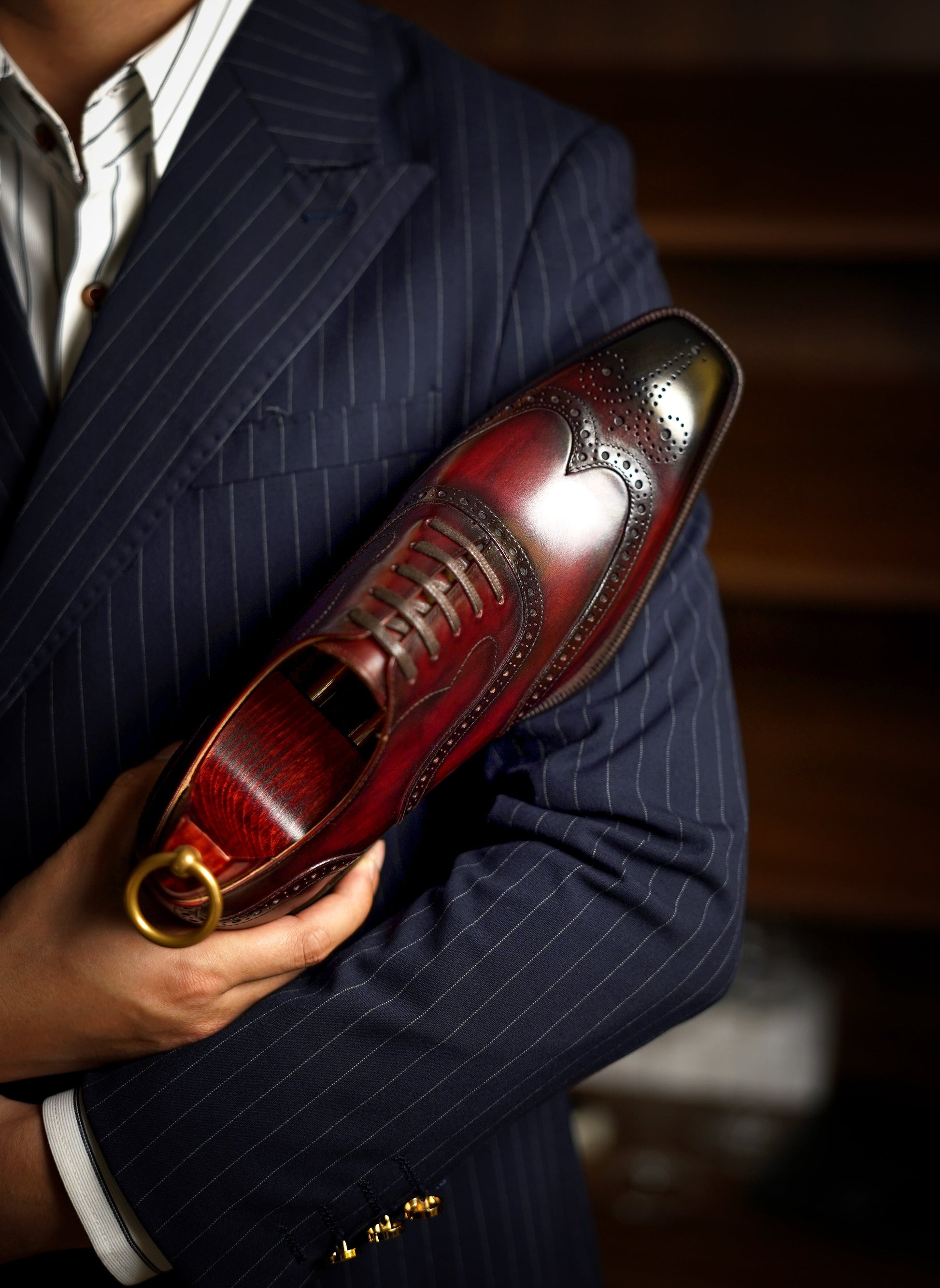 Luxurious Men's Bordeaux Hand-Painted Wingtip Oxford Dress Shoes 44