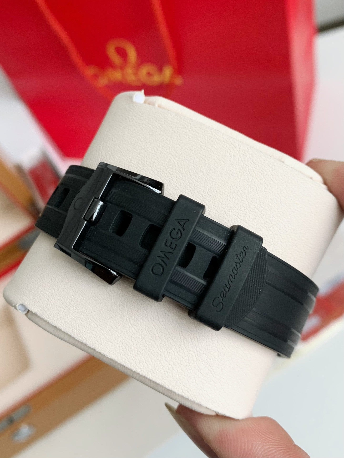 Omega Seamaster Diver 300M Co-Axial Master Chronometer 43.5mm Ref. 210.92.44.20.01.003 – Black Ceramic