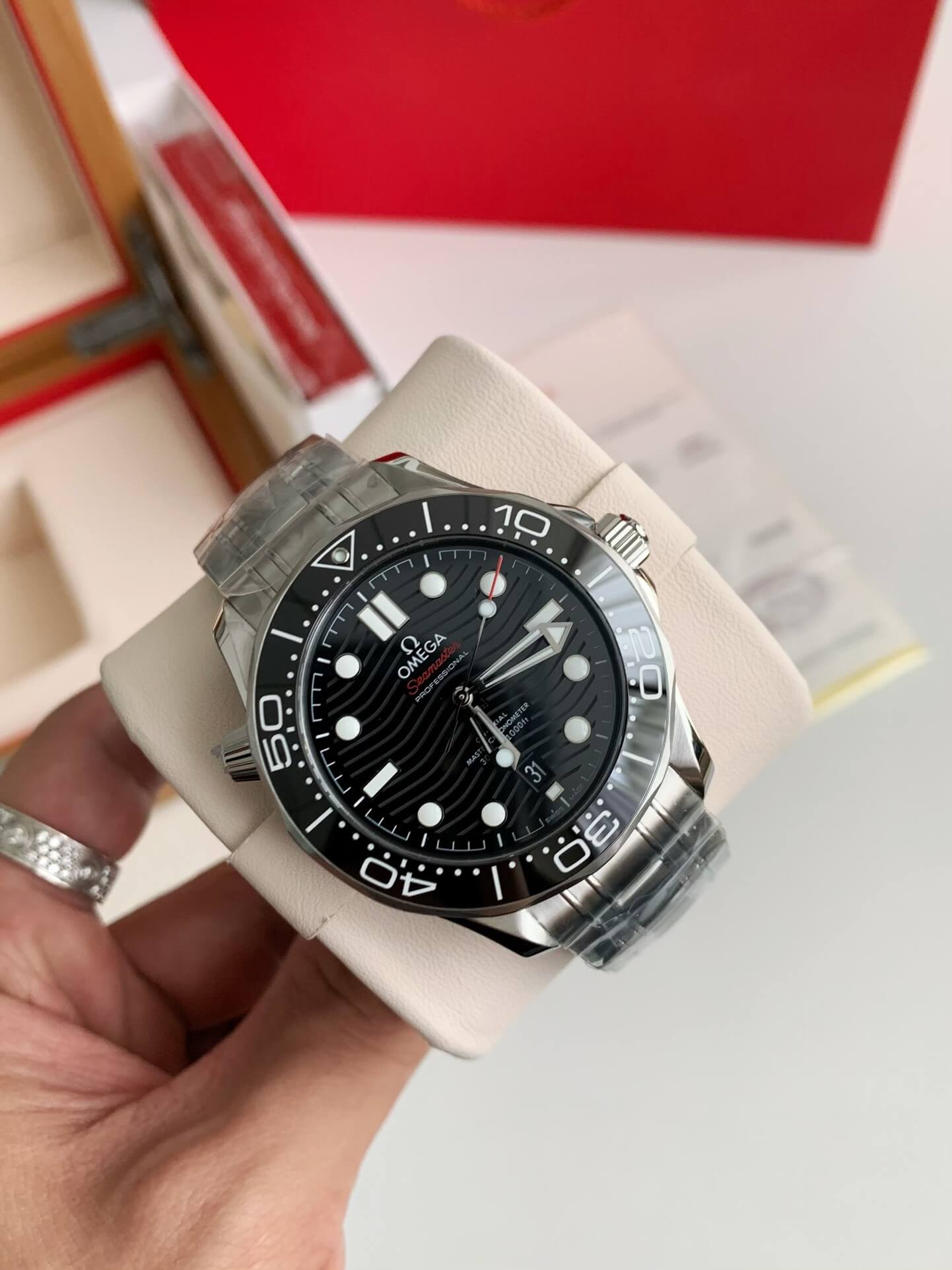 Omega Seamaster Diver 300M Co-Axial Master Chronometer Ref. 210.30.42.20.01.001 – Black Dial