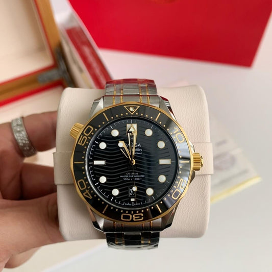 Omega Seamaster Diver 300M Ref. 210.20.42.20.01.002 – 18K Yellow Gold & Steel, Black Dial