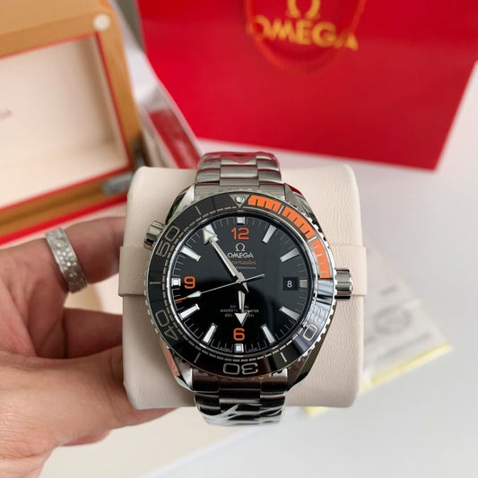 Omega Seamaster Planet Ocean 600M Ref. 215.30.44.21.01.002 – Steel, Black Dial & Orange Accents
