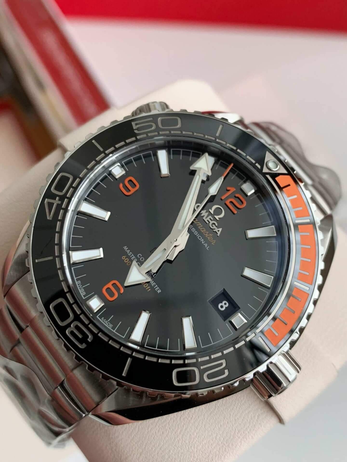 Omega Seamaster Planet Ocean 600M Ref. 215.30.44.21.01.002 – Steel, Black Dial & Orange Accents