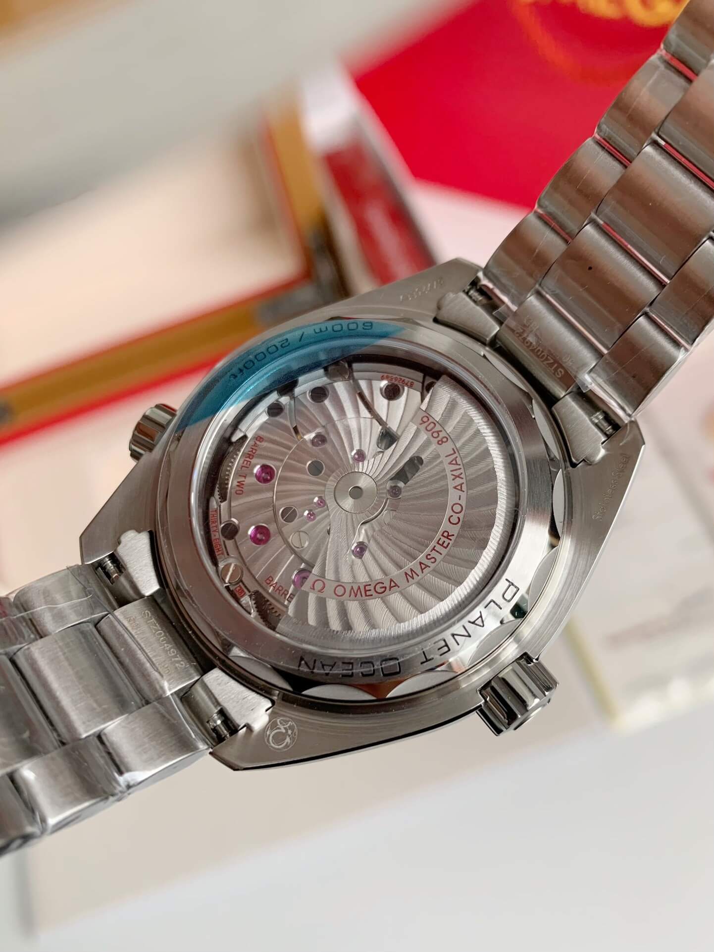 Omega Seamaster Planet Ocean 600M Co-Axial Master Chronometer GMT 43.5mm Ref. 215.30.44.22.01.001 – "Cookies and Cream"