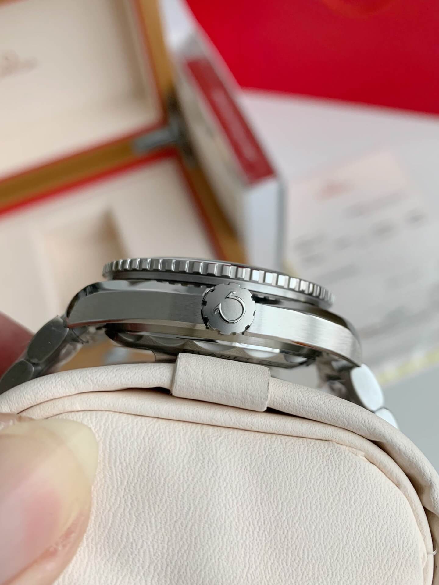 Omega Seamaster Planet Ocean 600M GMT Ref. 215.30.44.22.01.001 – Black & White Ceramic Bezel