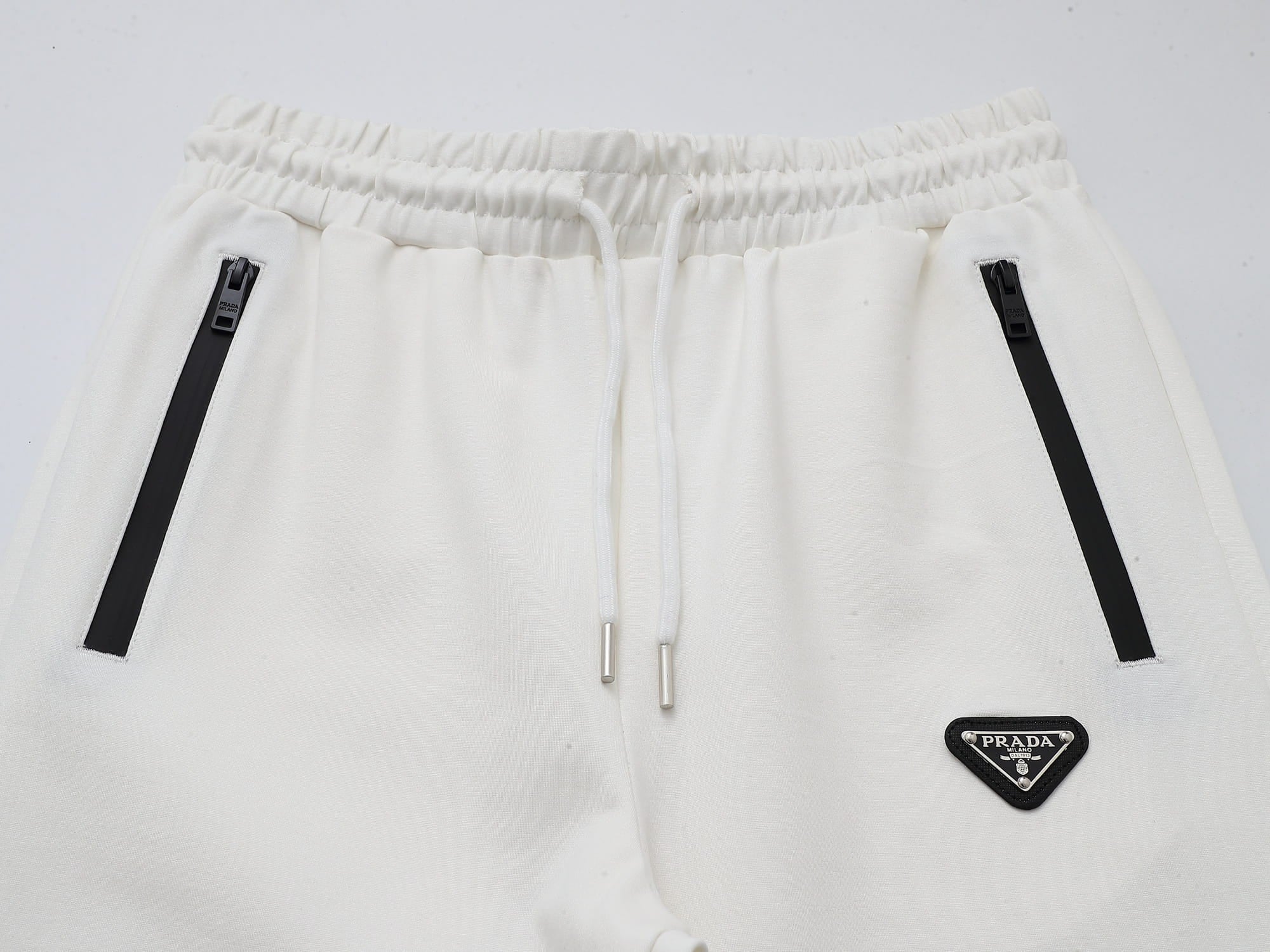 PRADA ホワイト　セットアップ Prada Linea Rossa Tracksuit Set - White Technical Knit Zip Jacket