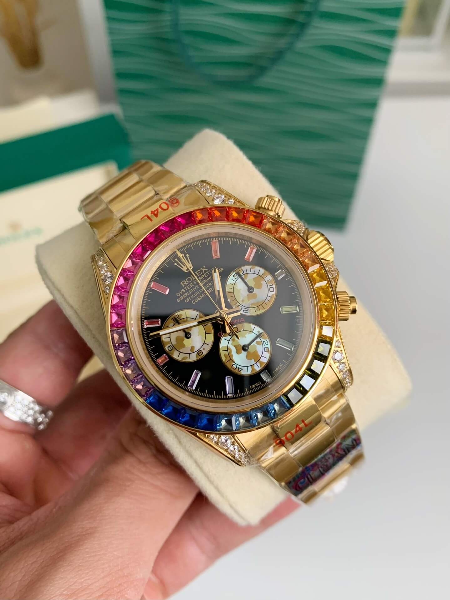 Rolex Cosmograph Daytona "Rainbow" Ref. 116598RBOW – 18ct Yellow Gold, Diamond-Set Lugs