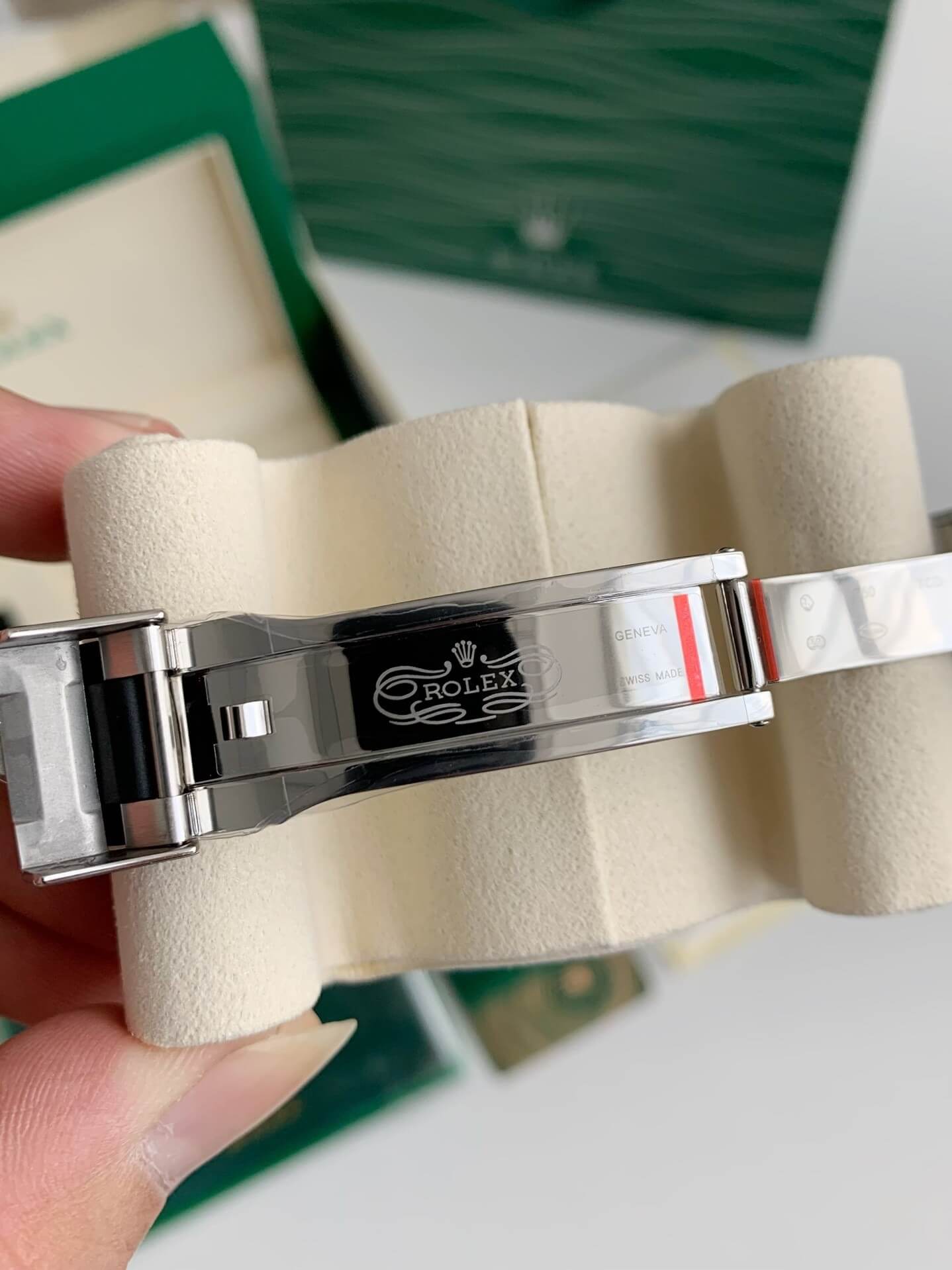 Rolex Cosmograph Daytona Ref. 116519LN – 18ct White Gold, Oysterflex, Black Dial