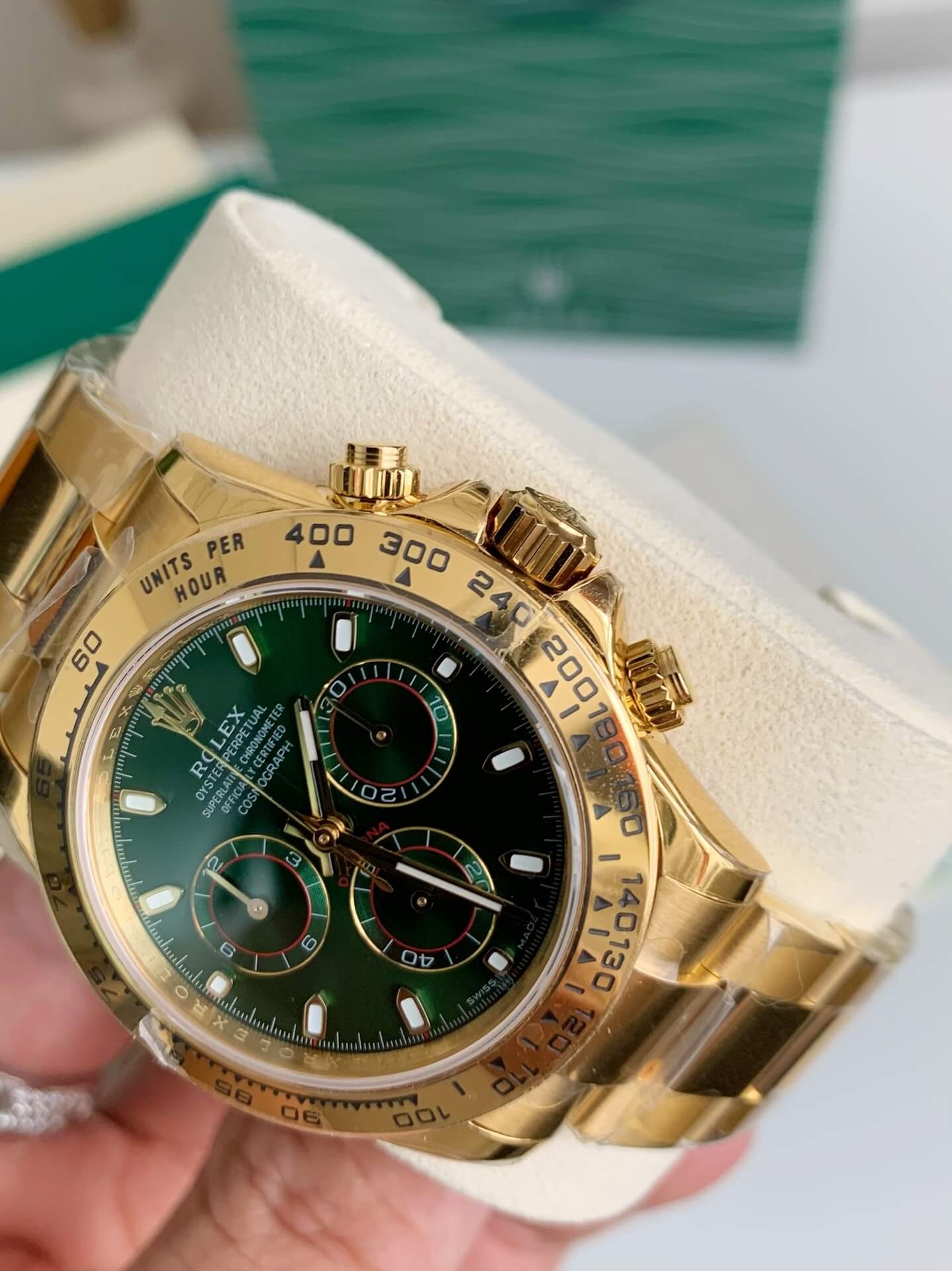Rolex Cosmograph Daytona Ref. 116508 – 18ct Yellow Gold, Green Dial
