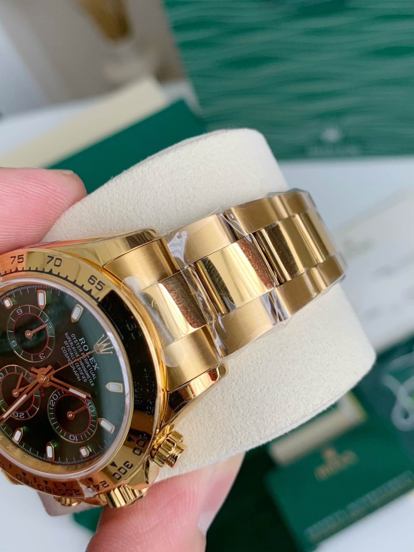 Rolex Cosmograph Daytona Ref. 116508 – 18ct Yellow Gold, Green Dial