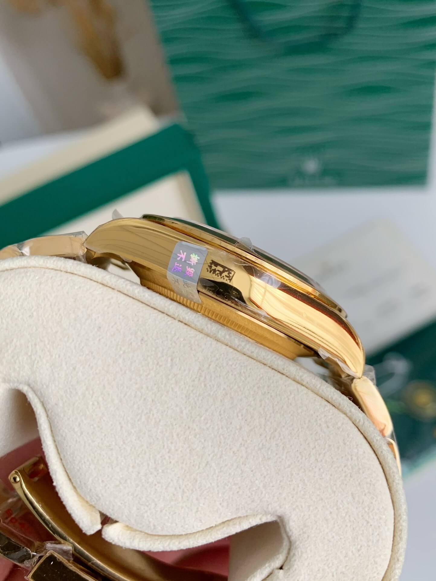 Rolex Cosmograph Daytona Ref. 116508 – 18ct Yellow Gold, Green Dial