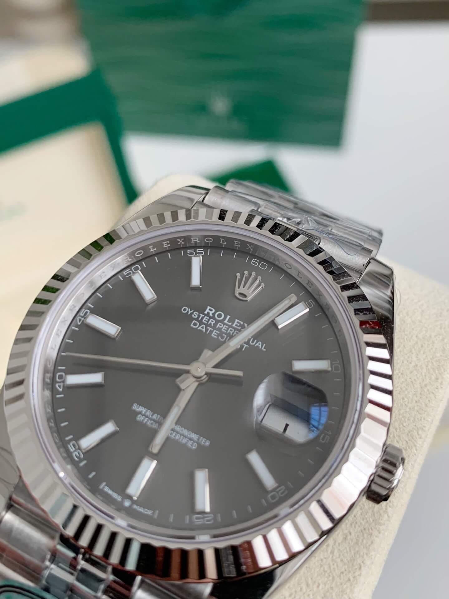 Rolex Datejust 41 Ref. 126334 – Slate Dial, Fluted Bezel & Jubilee Bracelet