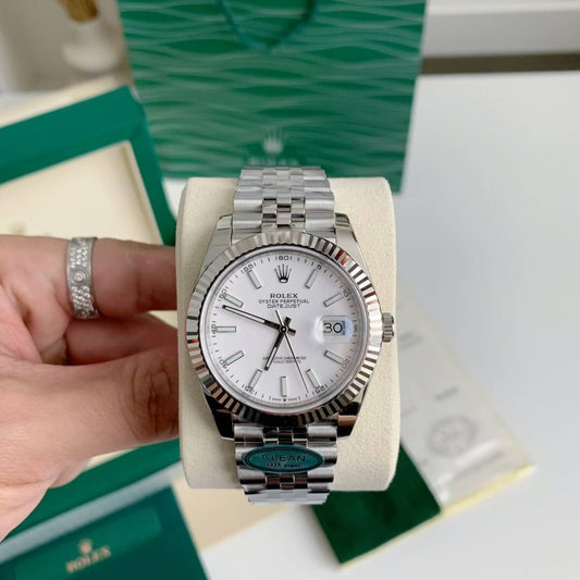 Rolex Datejust 41 Ref. 126334 – Oystersteel and White Gold, White Dial, Jubilee Bracelet