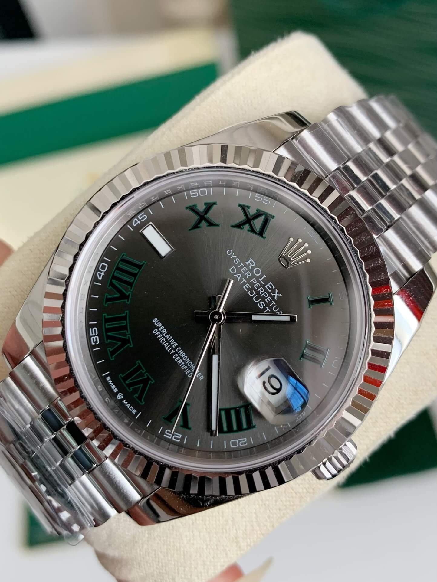 Rolex Datejust 41 Ref. 126334 – Oystersteel and White Gold, Slate Wimbledon Dial, Jubilee Bracelet