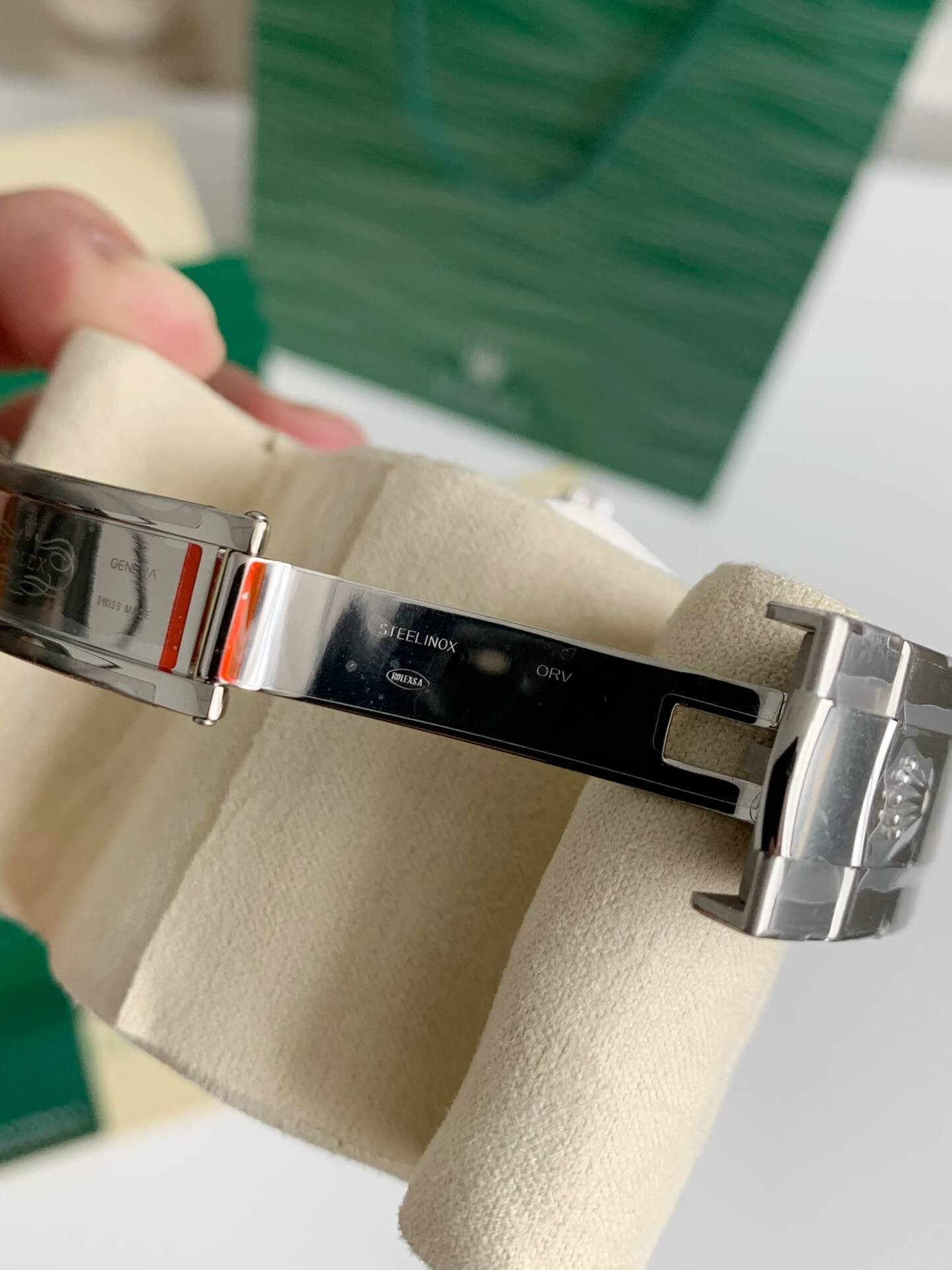 Rolex Datejust 41 Ref. 126334 – Black Dial, Fluted Bezel & Jubilee Bracelet