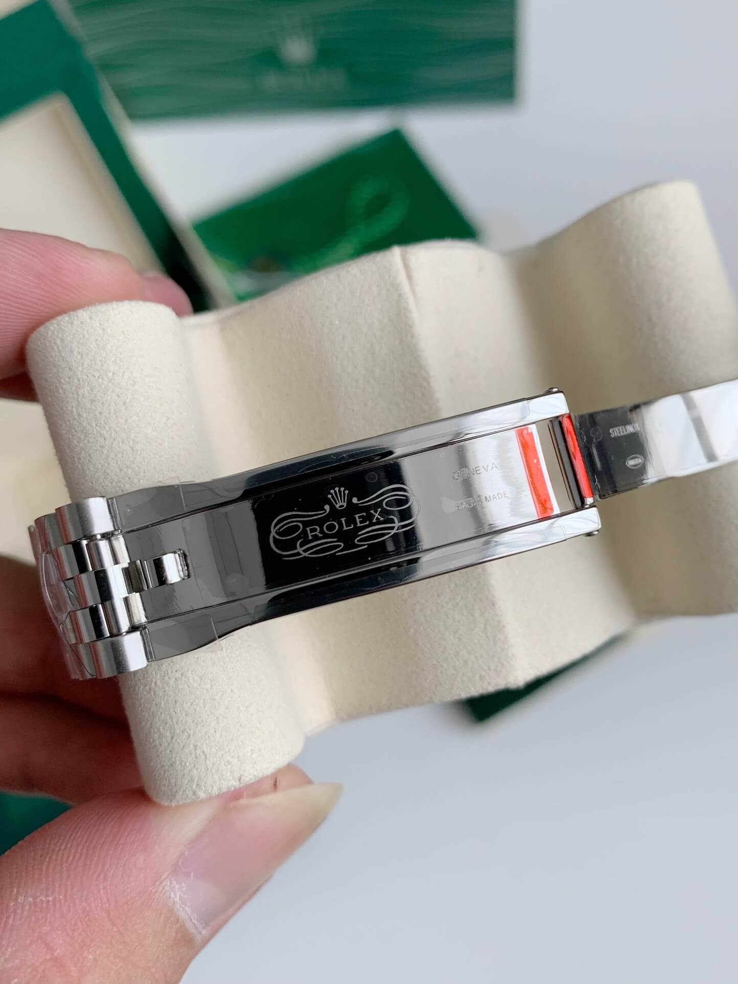 Rolex Datejust 41 Ref. 126334 – Slate Dial, Fluted Bezel & Jubilee Bracelet