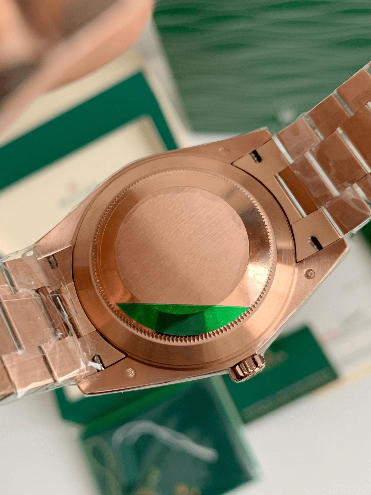Rolex Day-Date 40 Ref. 228235 – 18ct Everose Gold, Olive Green Dial