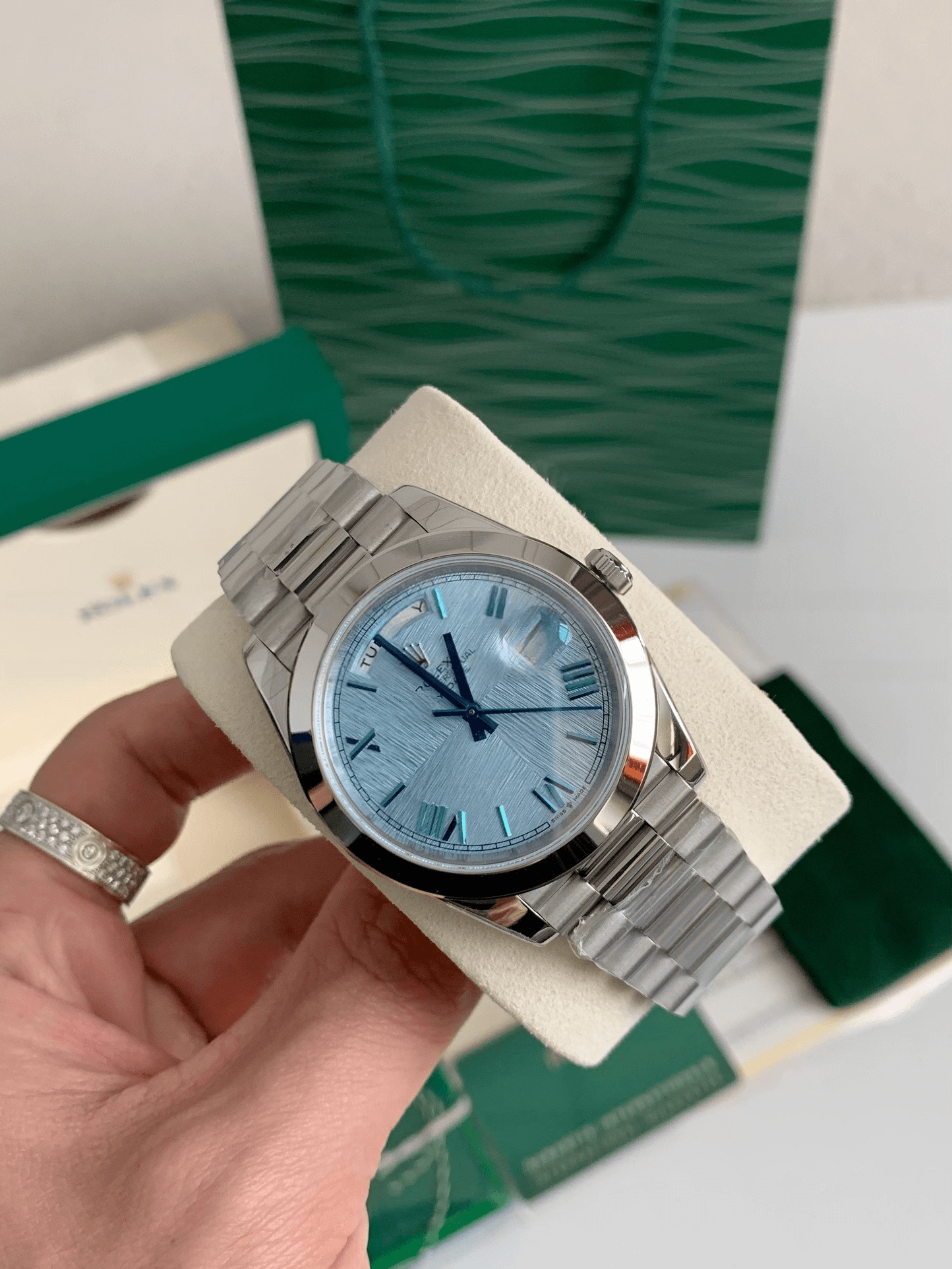 Rolex Day-Date 40 Ref. 228206 – 950 Platinum, Ice Blue Diagonal Motif Dial