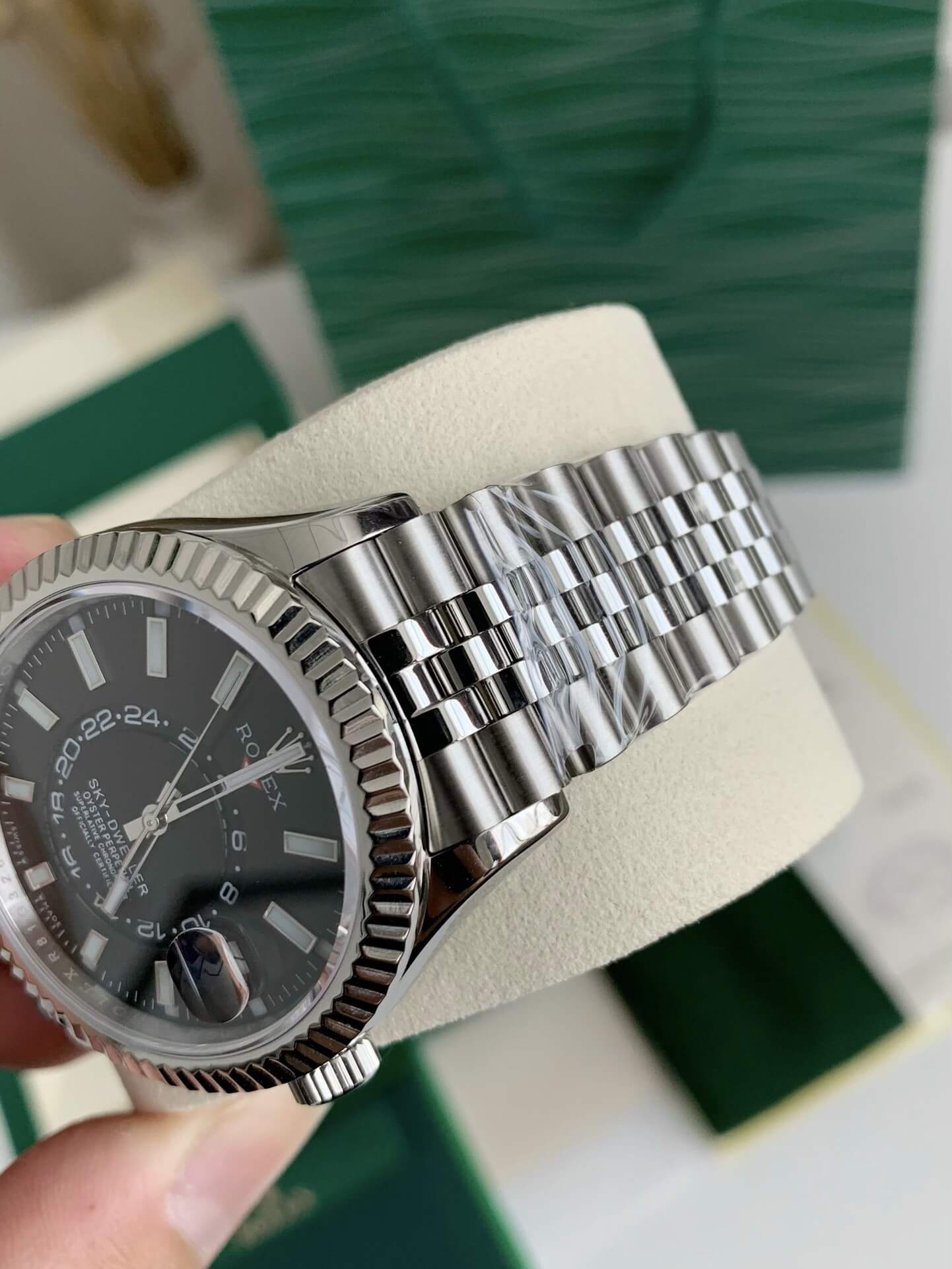 Rolex Sky-Dweller Ref. 326934 – White Rolesor, Black Dial, Jubilee Bracelet