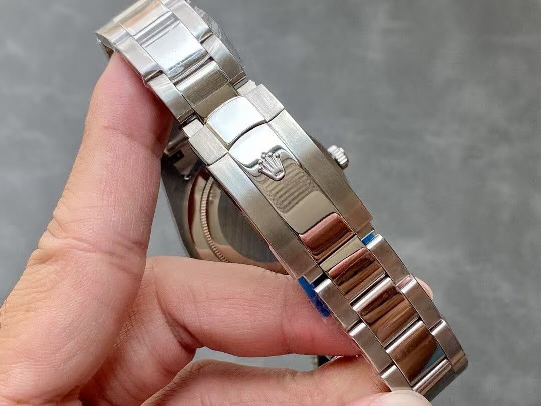 Rolex Sky-Dweller Ref. 326934 – White Rolesor, Blue Dial, Oyster Bracelet