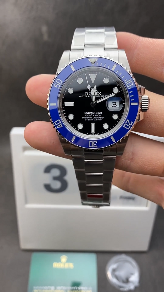 Rolex Submariner Date Ref. 126619LB – Oystersteel, Black Dial with Blue Cerachrom Bezel