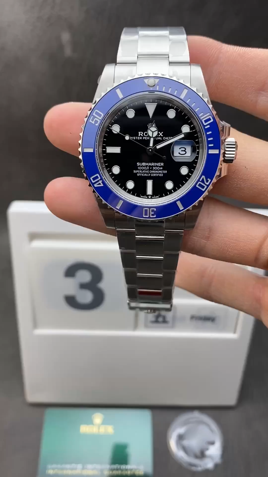 Rolex Submariner Date Ref. 126619LB – Oystersteel, Black Dial with Blue Cerachrom Bezel