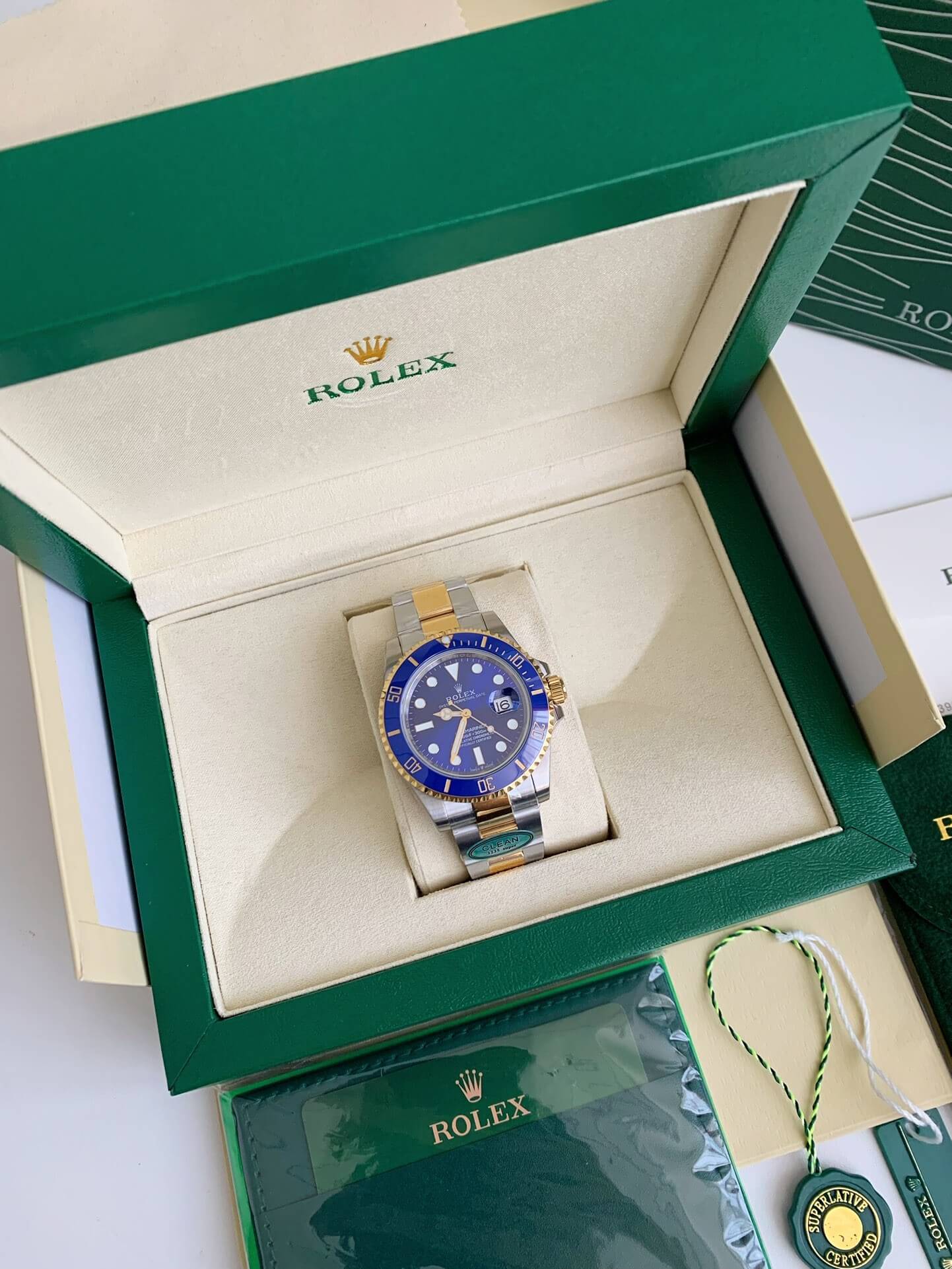 Rolex Submariner Date Ref. 126613LB – Yellow Rolesor, Royal Blue Dial