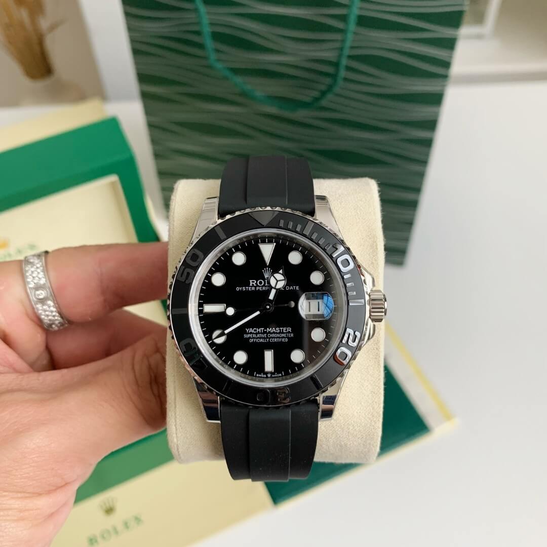 Rolex Yacht-Master 42 Ref. 226659 – 18ct White Gold, Black Dial, Oysterflex Bracelet