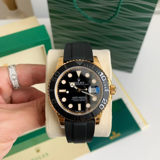 Rolex Yacht-Master 42 Ref. 226658 – 18ct Yellow Gold, Black Dial, Oysterflex Bracelet