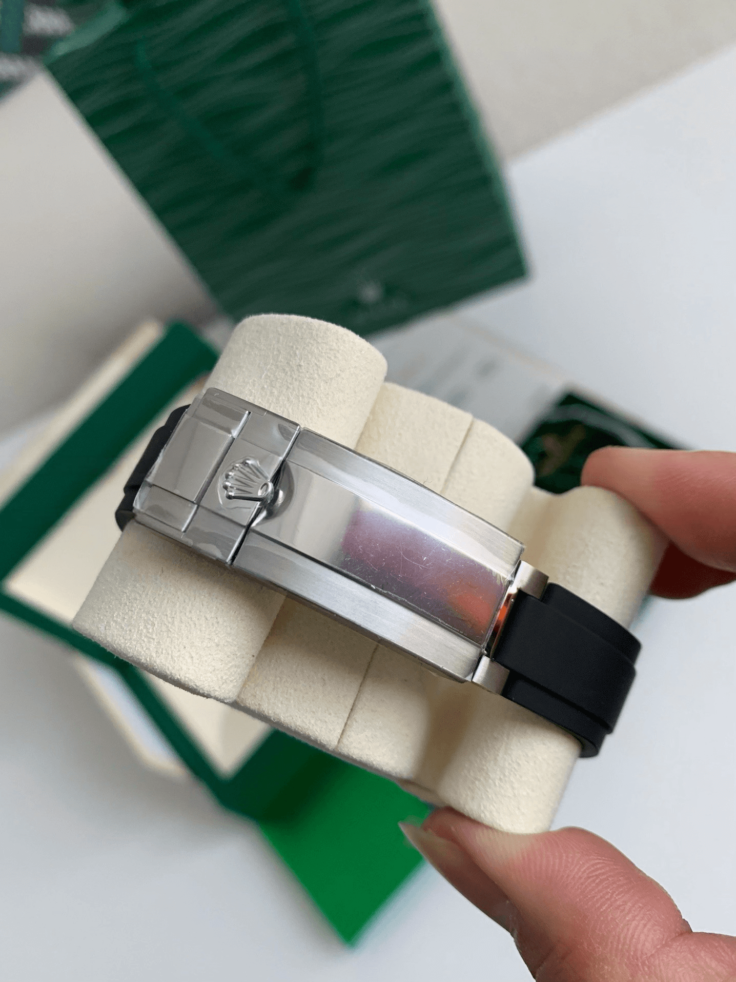 Rolex Yacht-Master 42 Ref. 226659 – 18ct White Gold, Black Dial, Oysterflex Bracelet