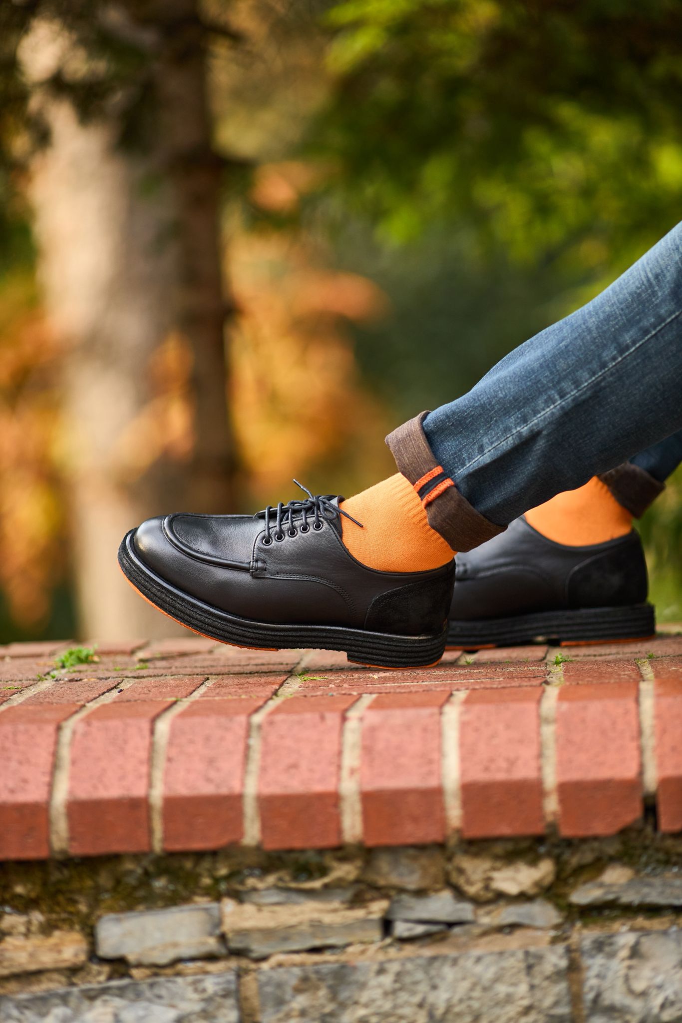 The HolloShoe Blaze Black Leather Apron Toe Derby Shoe