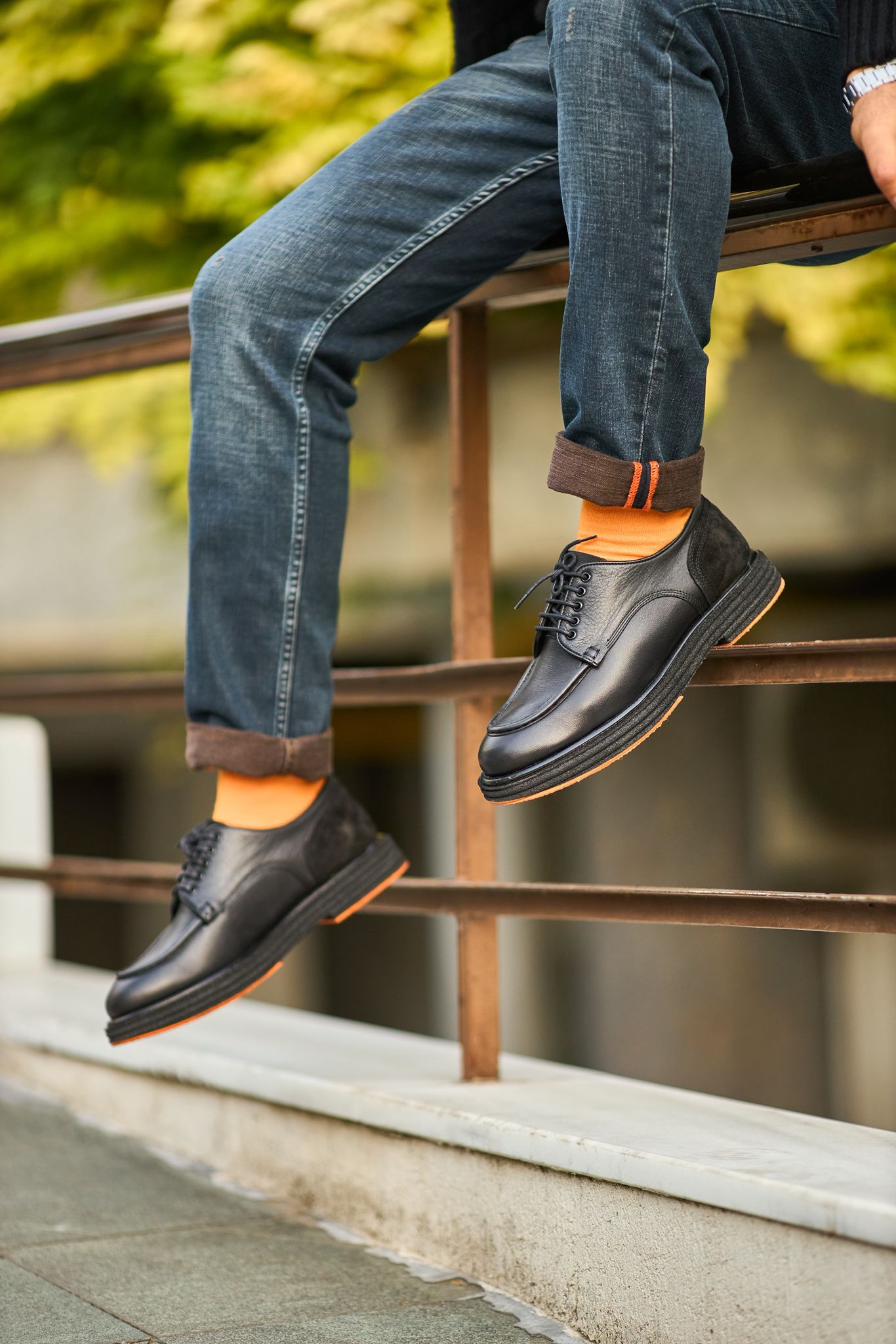 The HolloShoe Blaze Black Leather Apron Toe Derby Shoe