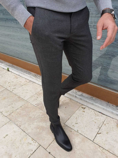 Anthracite plaid trousers with a sophisticated pattern