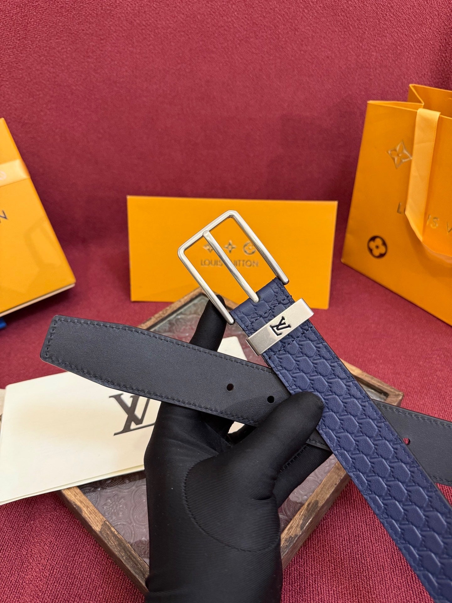Louis Vuitton LV Black Pont Neuf 35mm Belt - Gold Buckle